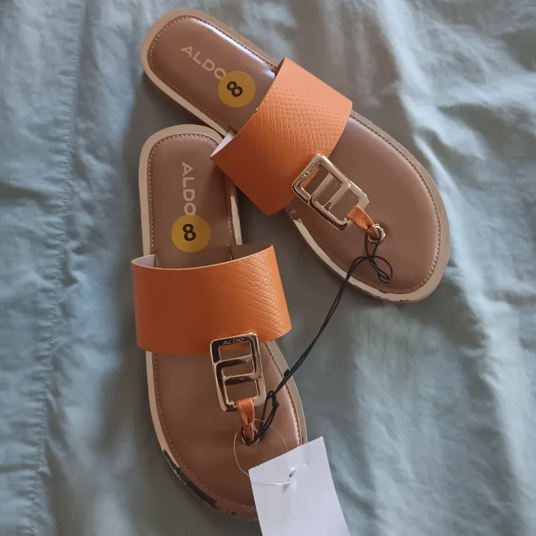 New ALDO Daliahillaa1 Orange Sandals - Size 8 image indicator(3)