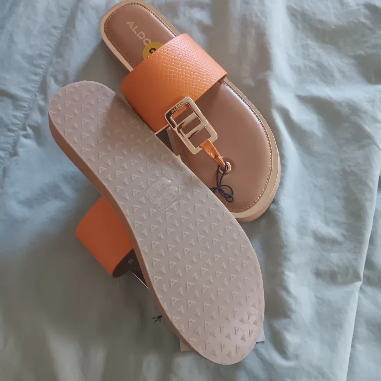 New ALDO Daliahillaa1 Orange Sandals - Size 8 image indicator(5)
