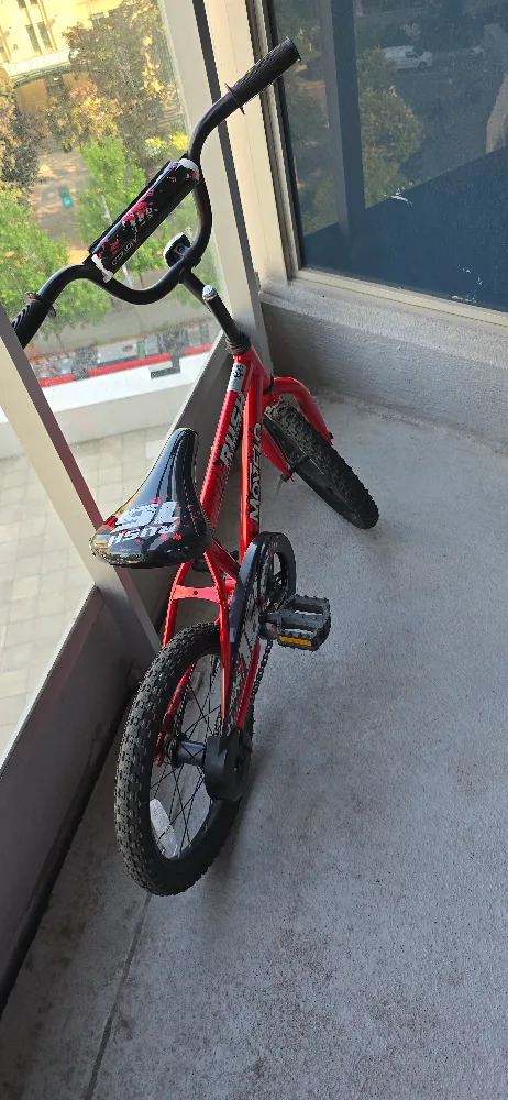 Red Kids' Bike / Cycle image indicator(2)