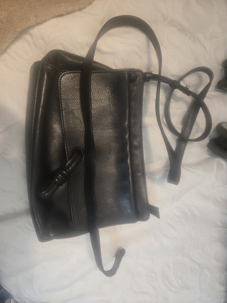Massimo Dutti Black Leather Crossbody Bag - photo 5