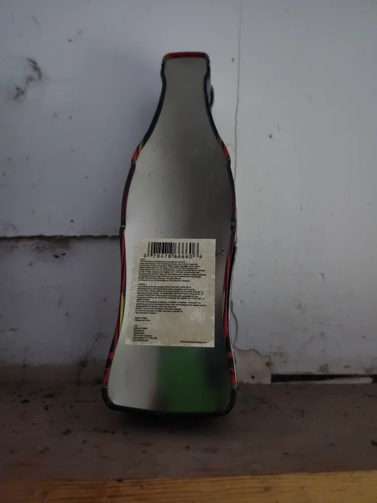 Coca-Cola Bottle Shaped Tin image indicator(2)