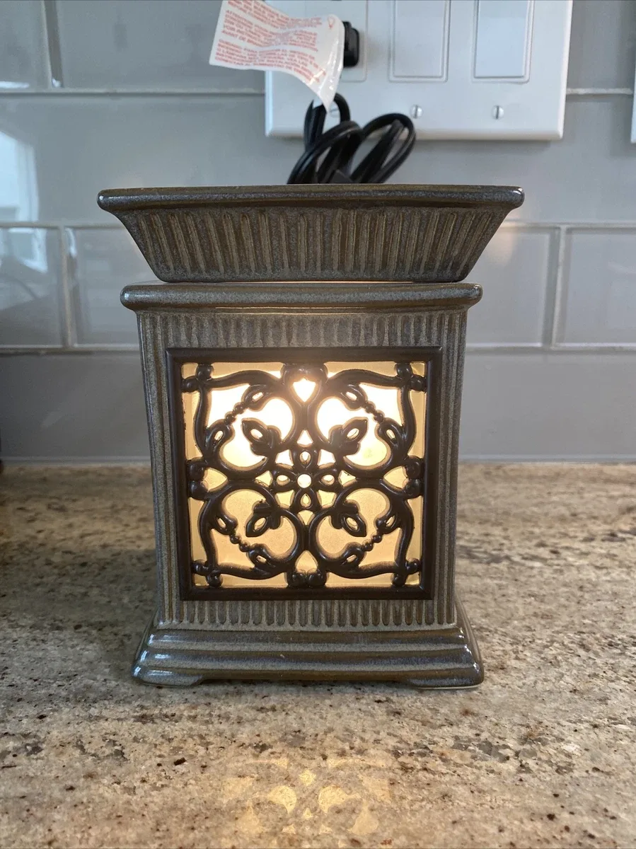 Scentsy warmer thumbnail