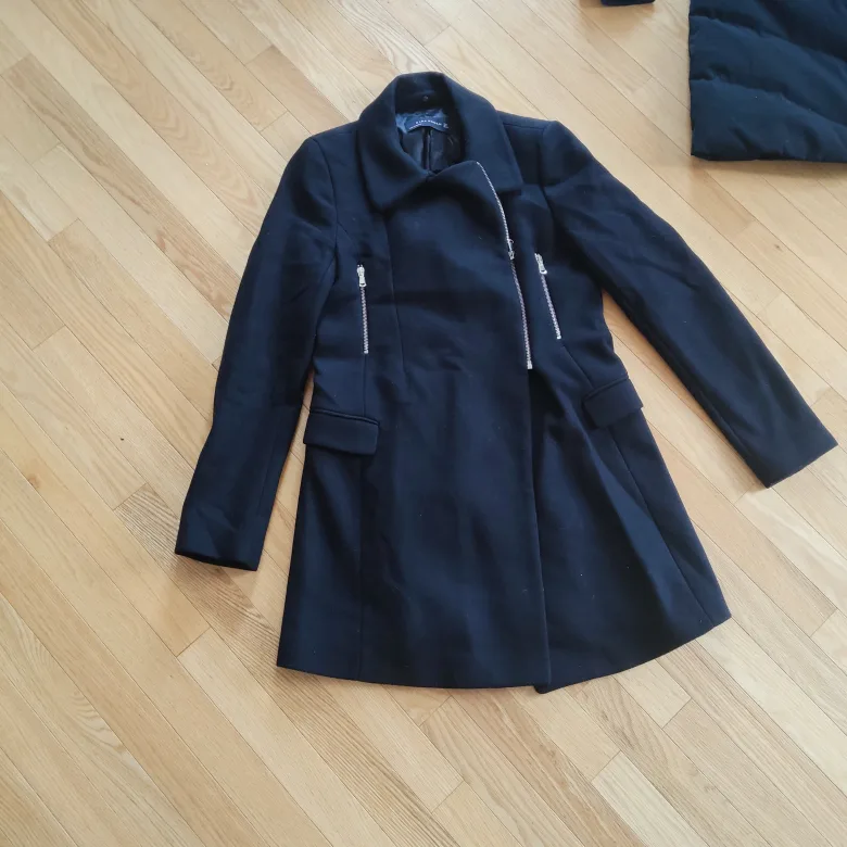 Female Jacket/Coat thumbnail