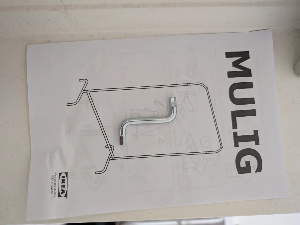 IKEA Clothes Rack - White image indicator(3)