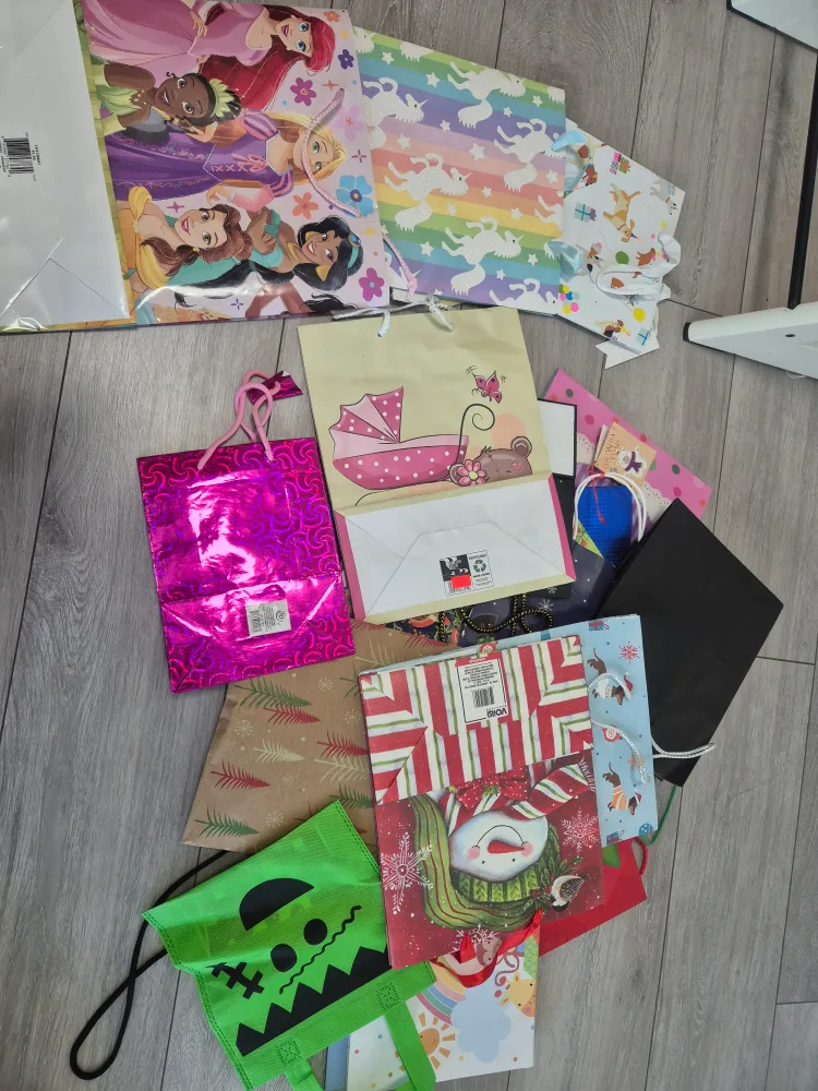 Variety of Gift Bags - free thumbnail