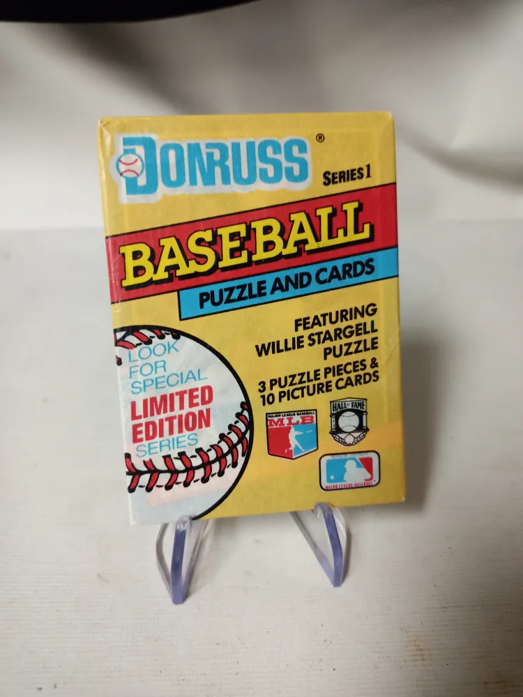Lot of 14 packs of Baseball cards - SEALED & BRAND NEW image indicator(7)
