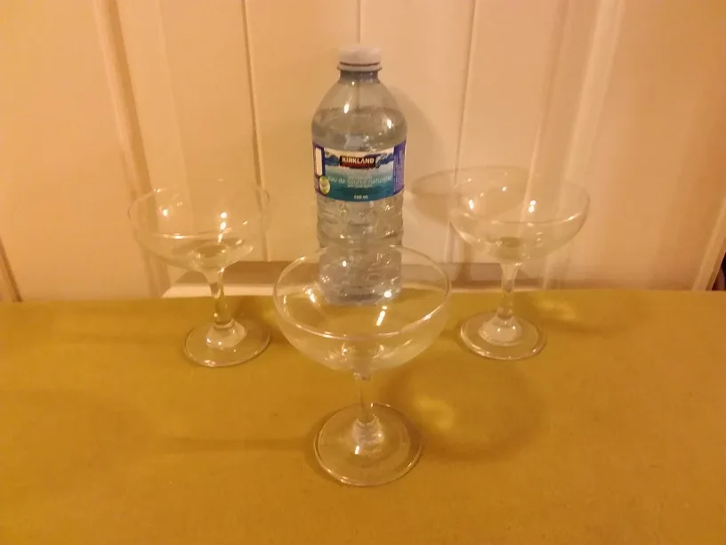 Coupe (Champagne) Glasses - Set of (3) 🍾 🇨🇦 thumbnail