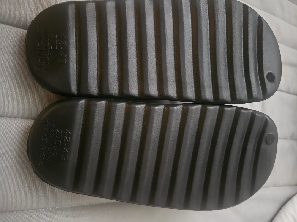 Slides Size 9-10 image indicator(3)