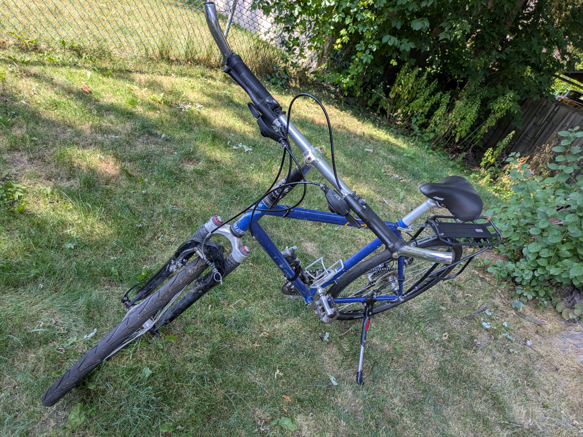 Specialized Hardtail Mountain Bike - Blue - photo 2