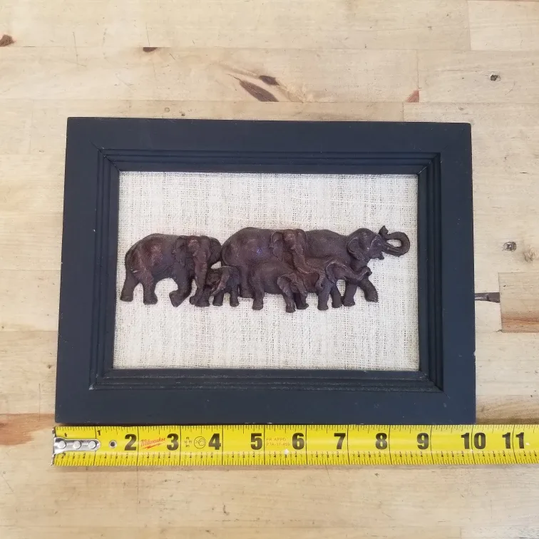 Elephant Family Framed Wall Art image indicator(4)