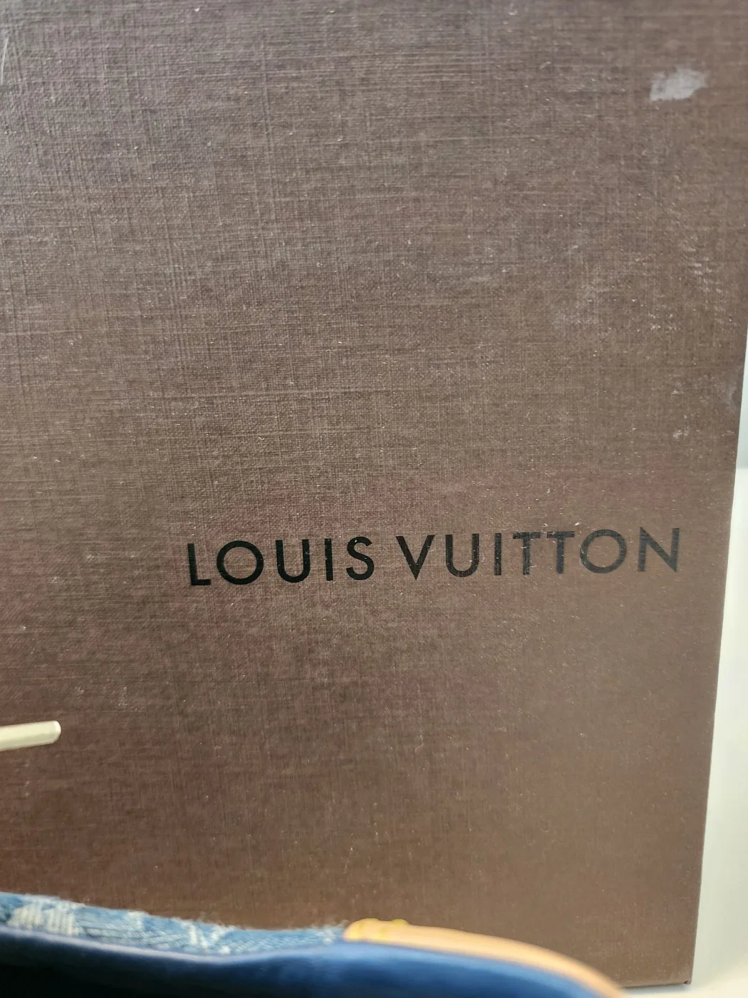 Retro Louis Vuitton Sneakers – Excellent Condition image indicator(7)