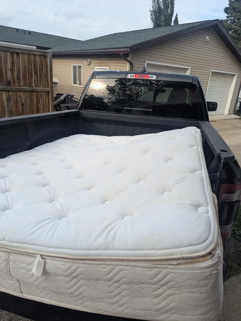 FREE DELIVERY!! Queen Pillowtop Mattress $110 thumbnail