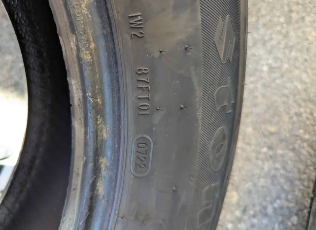 Firestone P235/65R17 Tires - Set of 4 image indicator(3)