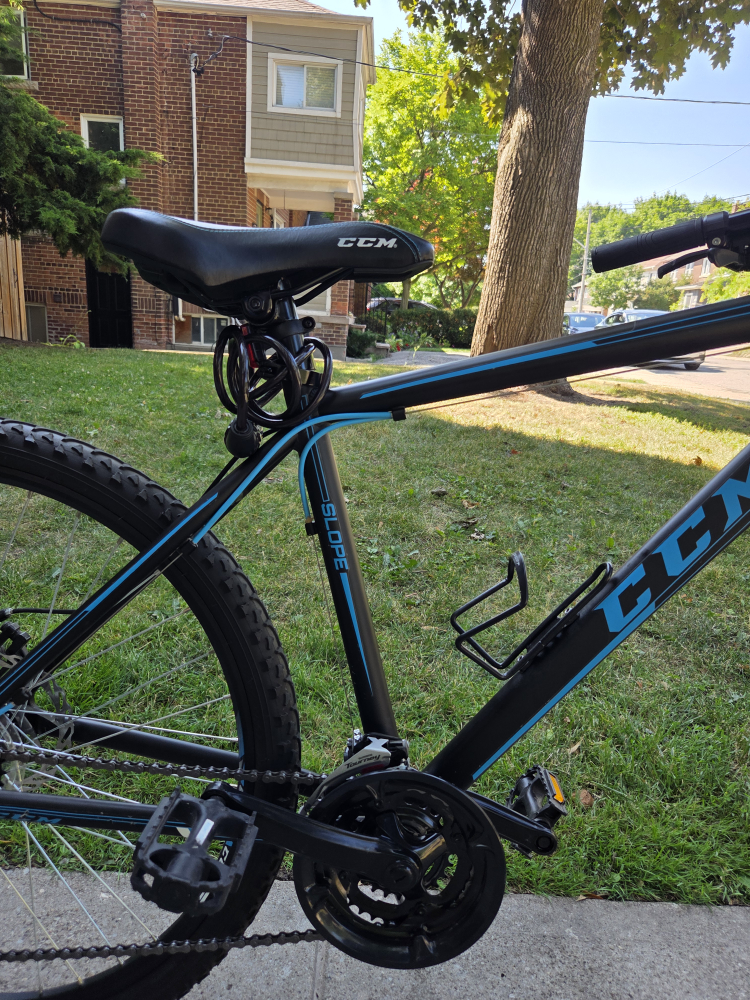 CCM Slope Mountain Bike - Black & Blue - photo 5