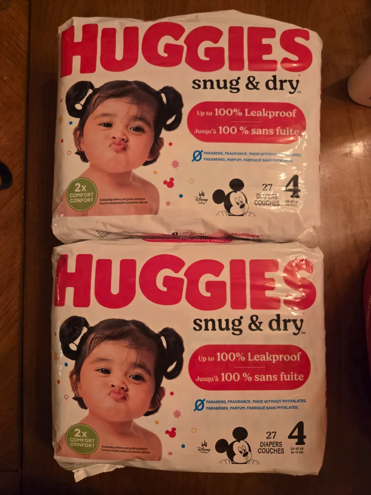 Huggies Snug & Dry Size 4 Diapers, 27 Count thumbnail
