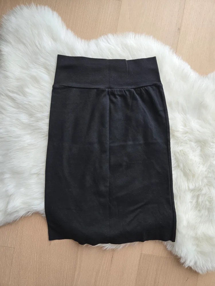 Black Pencil Skirt thumbnail