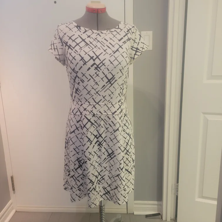 Jacob Dress - Size L thumbnail