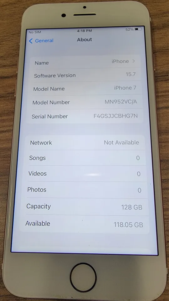 iPhone 7 - 128GB - Rose Gold like new image indicator(2)