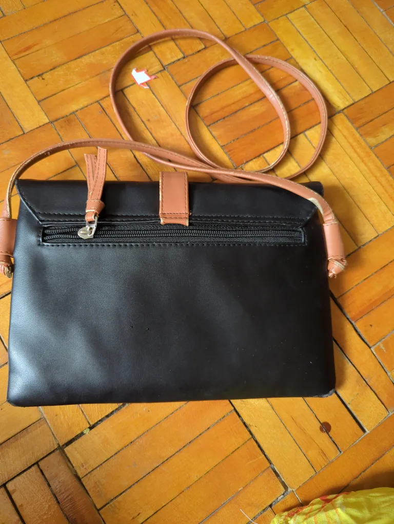 Fastrack Black Shoulder Bag image indicator(2)