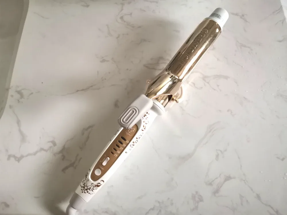 Moving Sale: 32mm Curling Iron thumbnail