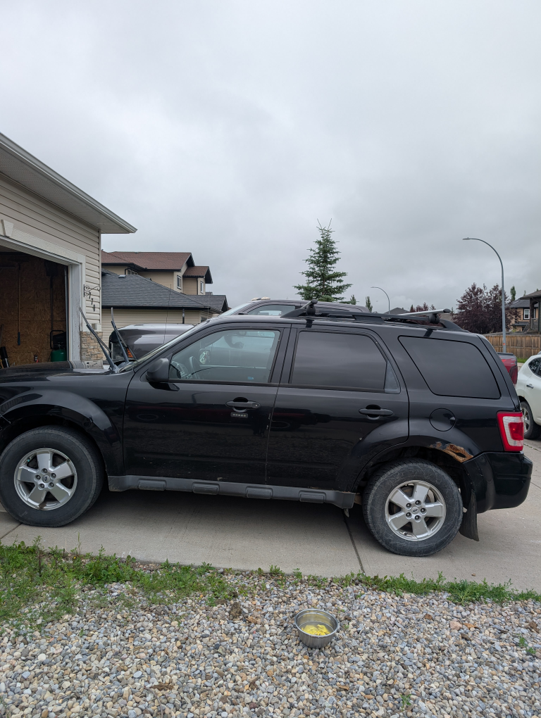 2012 Ford Escape AWD - Black SUV - photo 4
