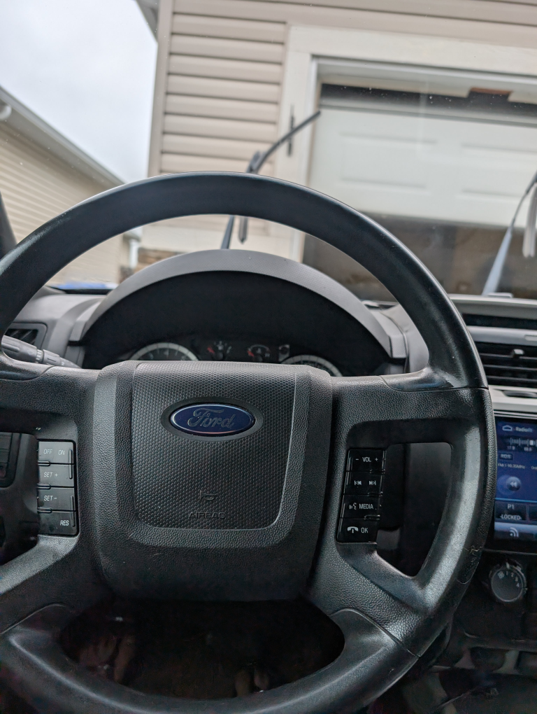 2012 Ford Escape AWD - Black SUV - photo 5