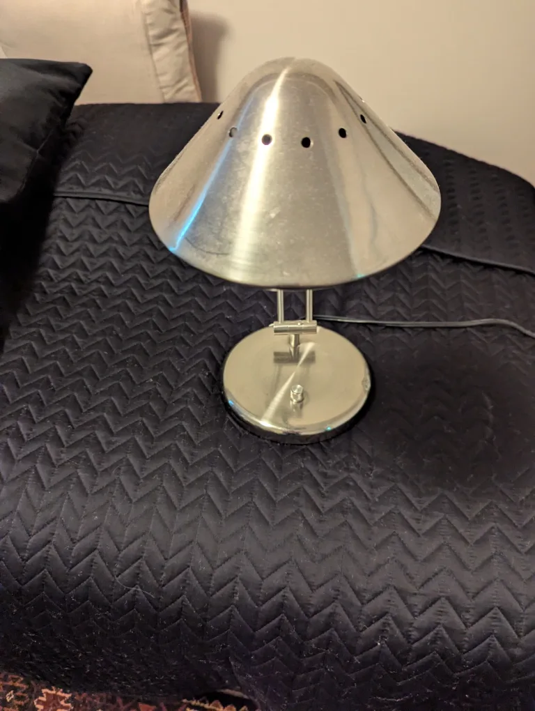 Table or desk lamp thumbnail