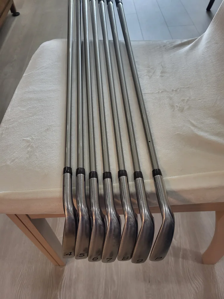 TaylorMade SuperSteel Burner Iron Set( female) image indicator(2)