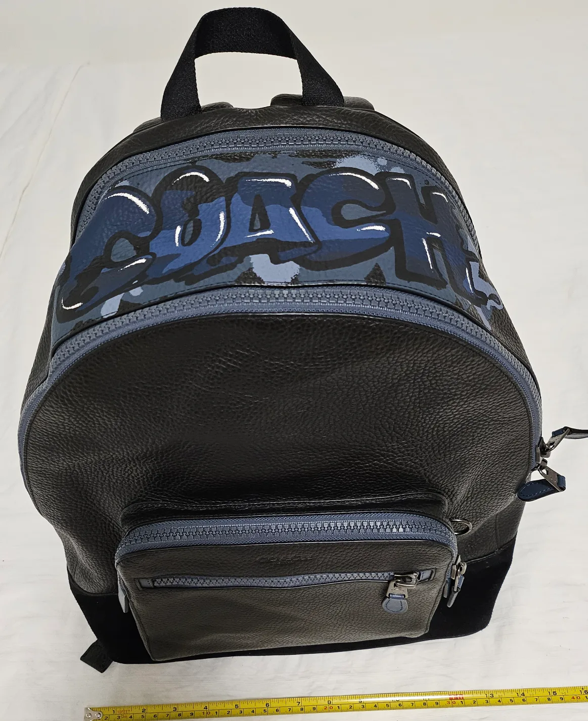 Coach Black Leather Backpack image indicator(2)