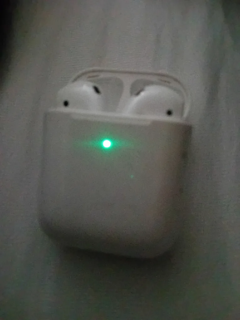 Apple AirPods with Charging Case thumbnail