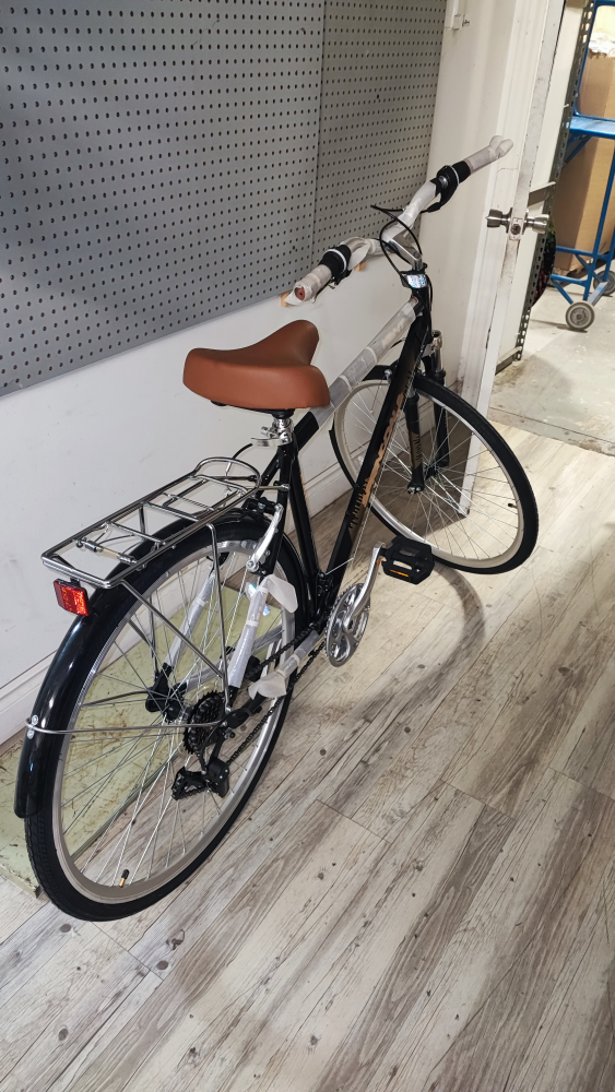 New Kent International Springdale Hybrid Bicycle 700C