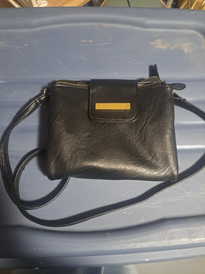 Assorted Purses & Wallets thumbnail