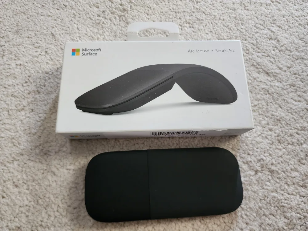Almost new Microsoft CZV-00097 Surface Arc Mouse - Black thumbnail