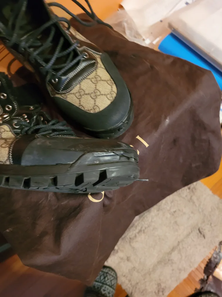 Gucci GG Canvas Lace-Up Boots Size 42 image indicator(3)