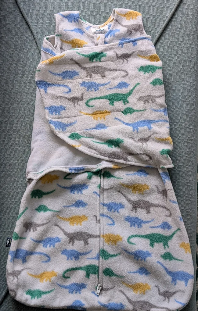 HALO Sleepsack Swaddle & Skip Hop Car Seat Cover image indicator(3)