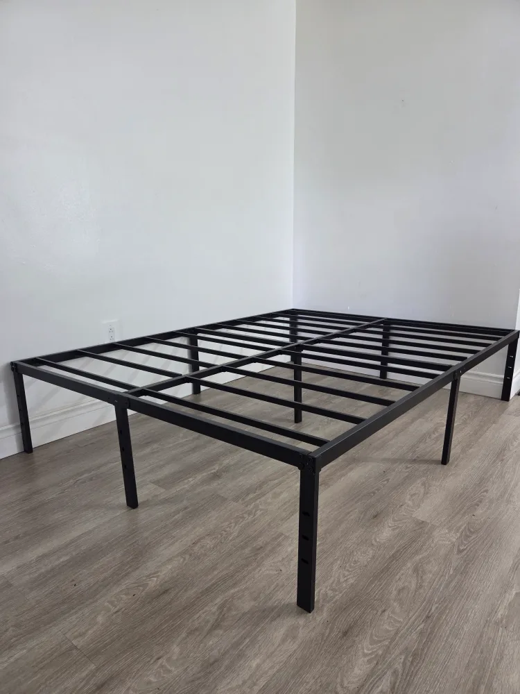 Queen Size Metal Bed Frame - Black thumbnail