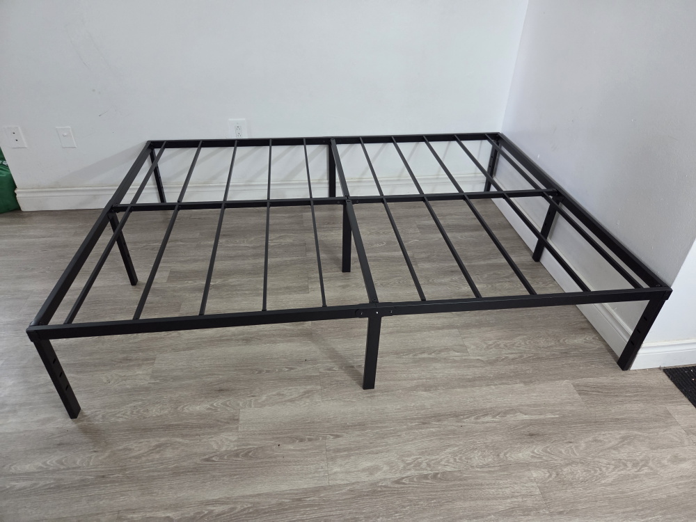 Queen Size Metal Bed Frame - Black - photo 5