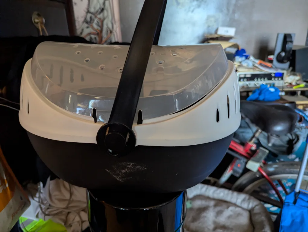 small pet carrier thumbnail