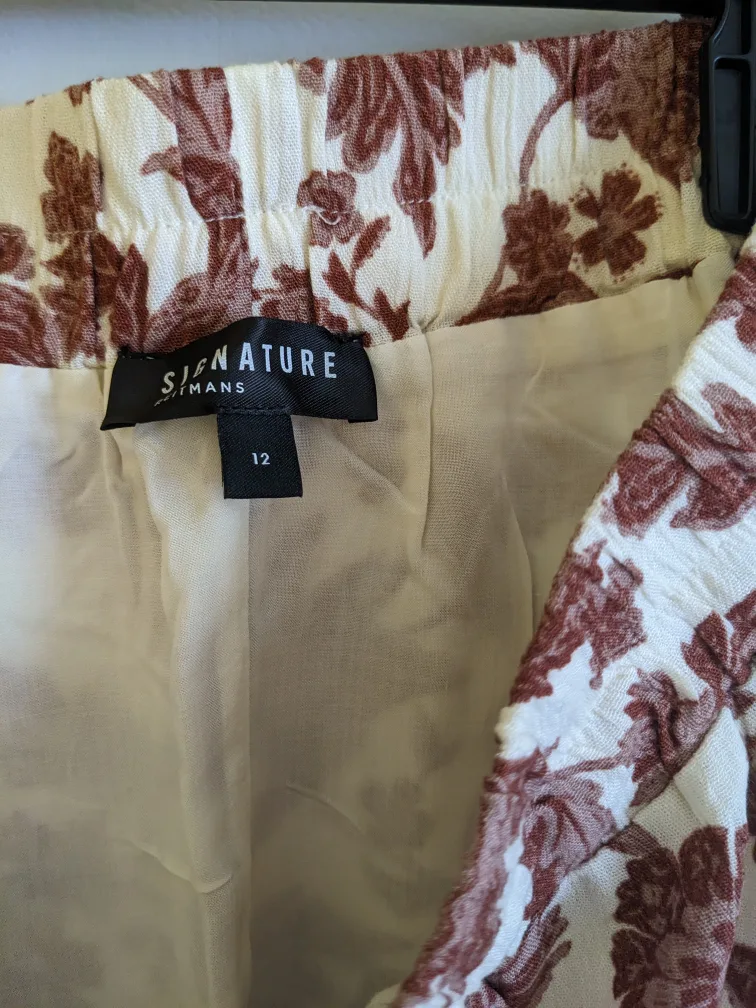 Signature by Simons Floral Skirt - Size 12 image indicator(2)