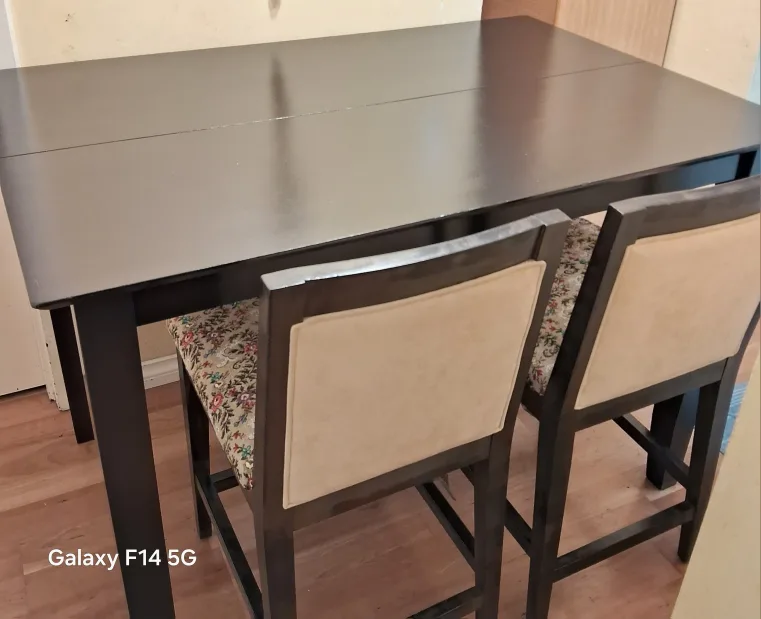Dining solid hardwood Table with 2 Chairs(free delivery) thumbnail