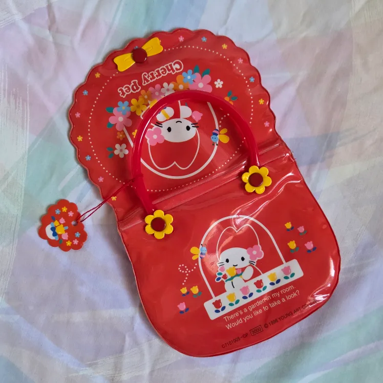 Vintage Cherry Pouch image indicator(3)