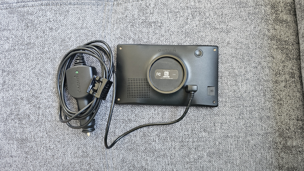 Garmin GPS Navigator with Charger - photo 2