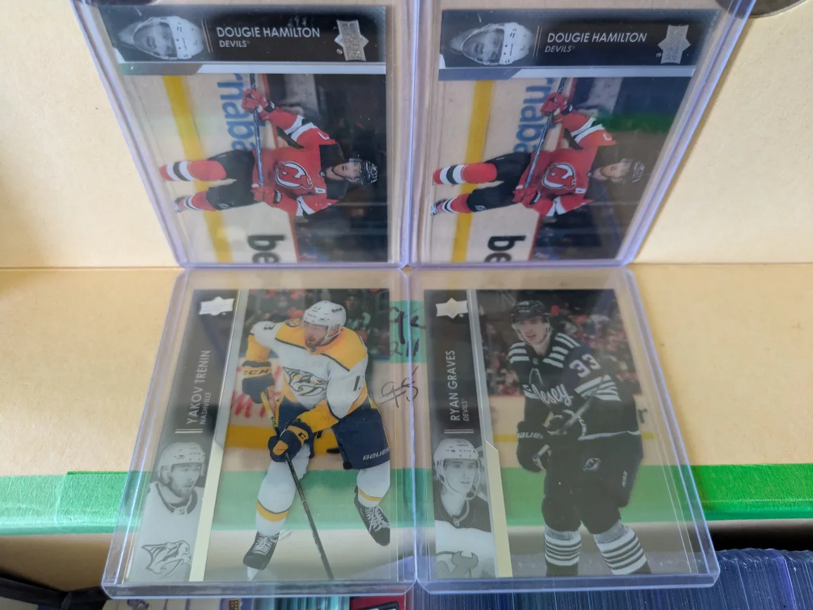 Upper Deck Hockey Cards image indicator(6)