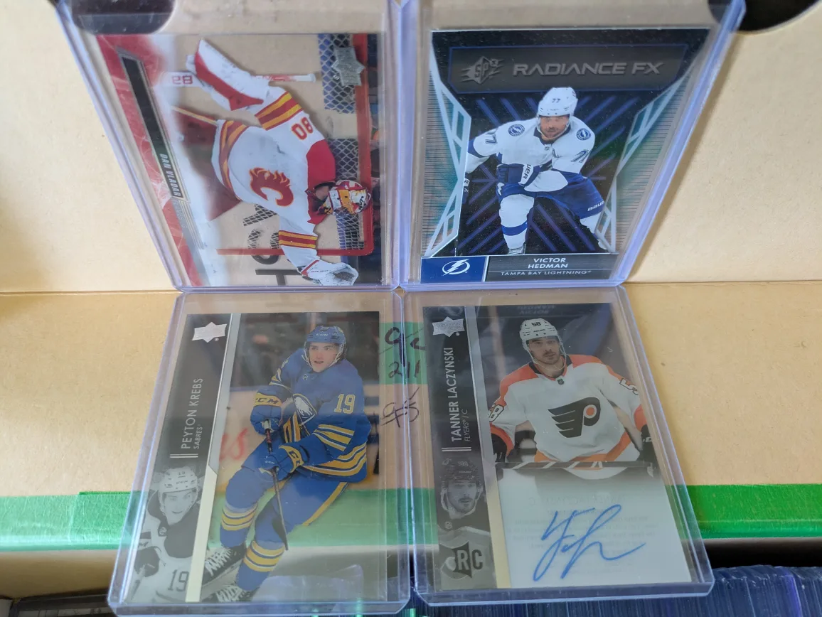 Upper Deck Hockey Cards image indicator(9)