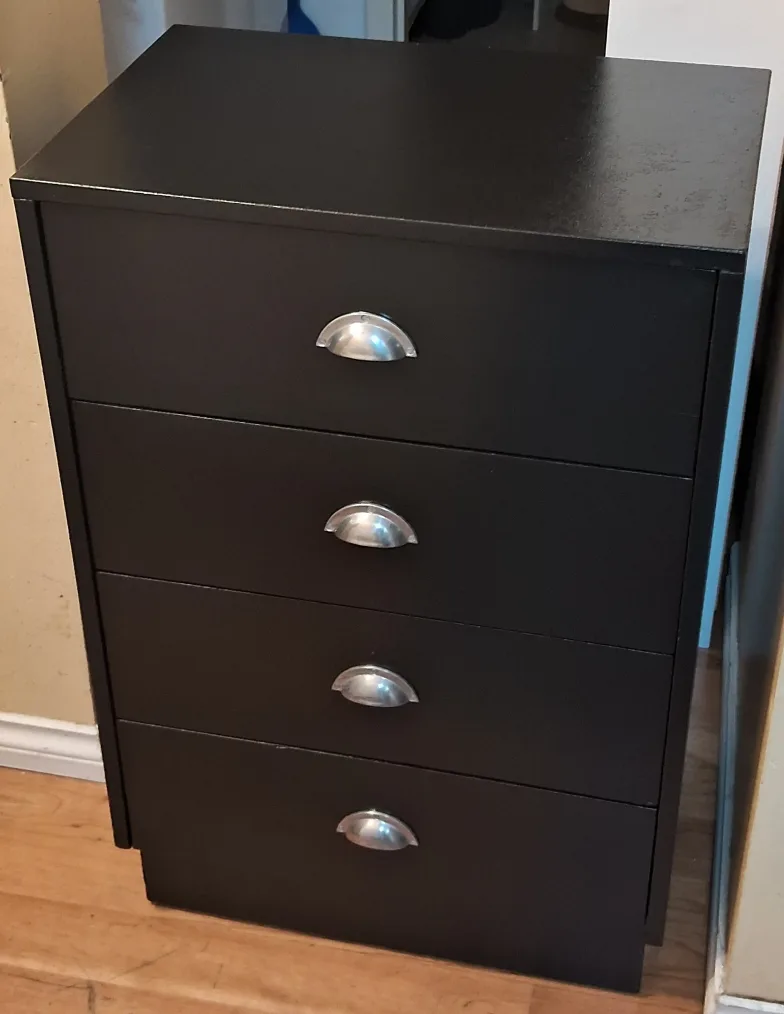 4 Drawer Dresser(free delivery) thumbnail