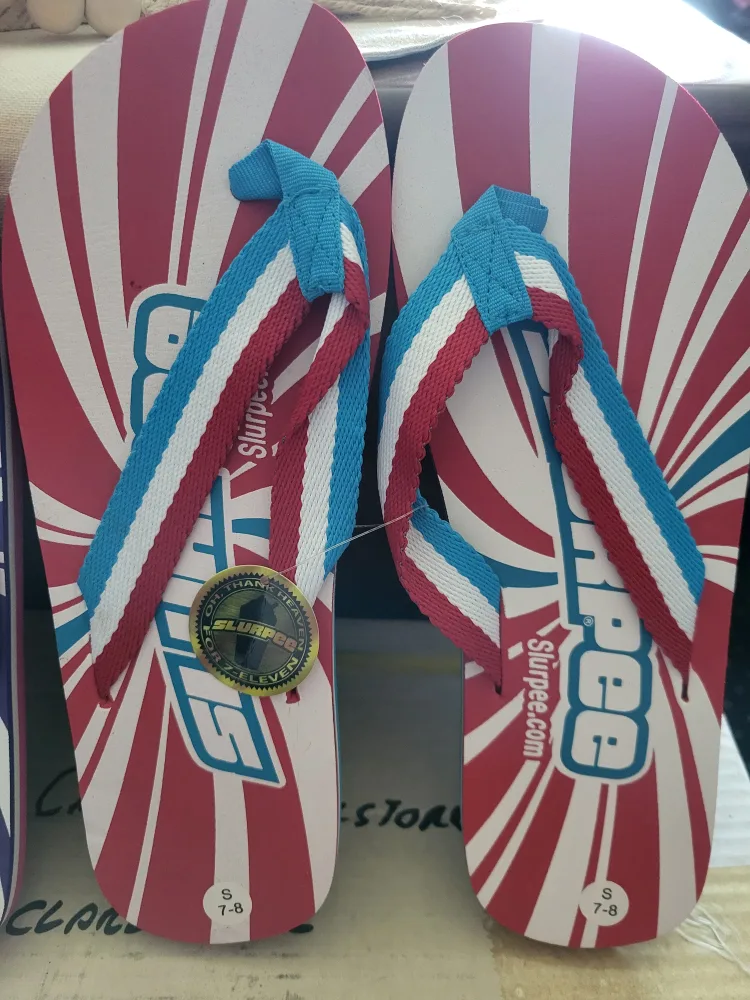Slurpee Flip Flops Size 7-8 image indicator(3)