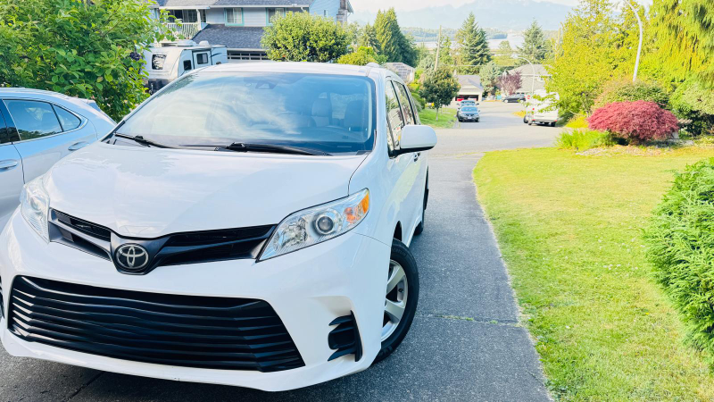 Toyota sienna 2018