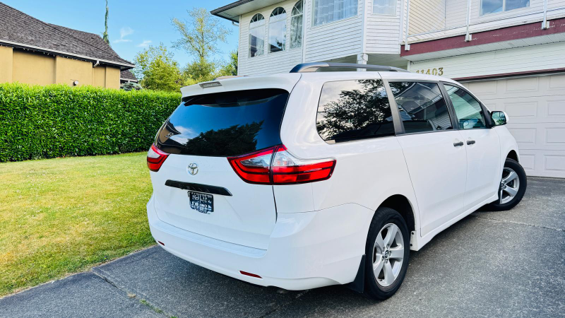 Toyota sienna 2018 - photo 4