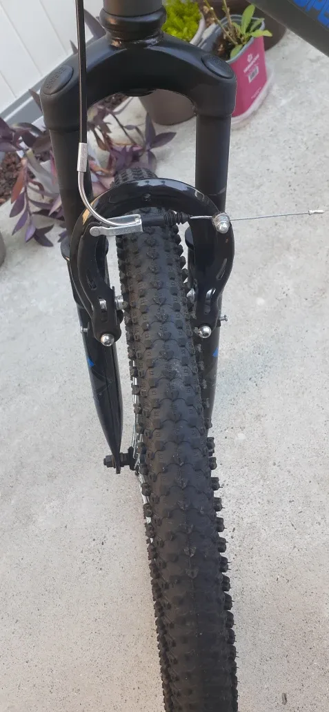 CCM Vandal Mountain Bike - Blue/Black image indicator(4)