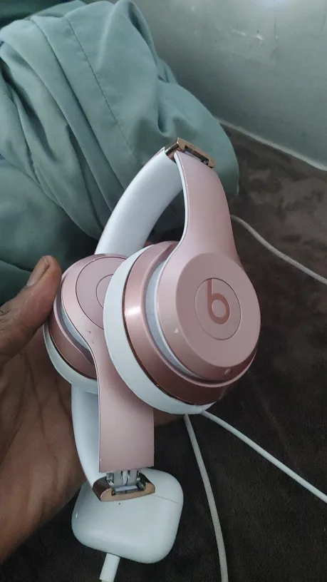 beats solo 3 thumbnail